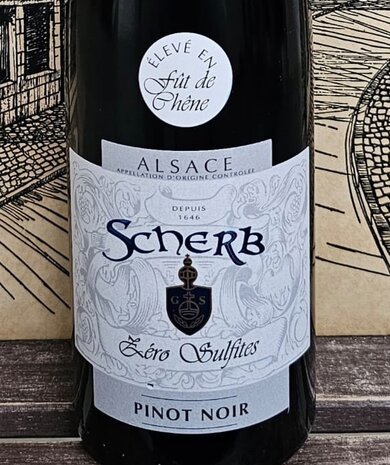 Pinot Noir Eleve en fut de chene 2021 Scherb